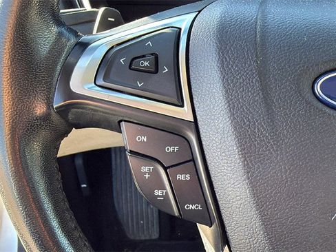 Used 2019 Ford Fusion SEL image 6