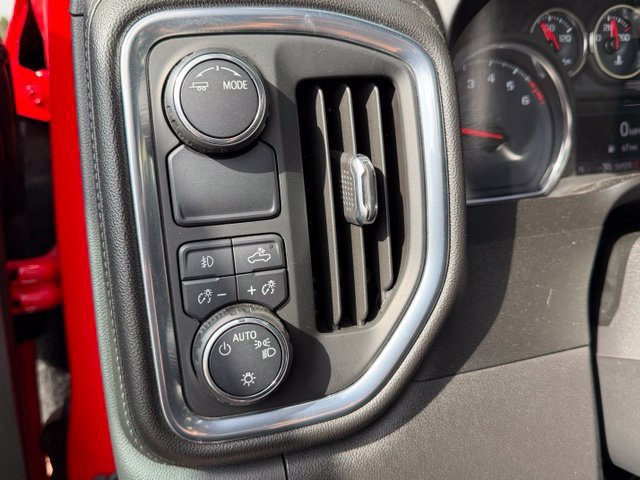 Used 2020 Chevrolet Silverado 1500 RST w/ Texas Edition RWD image 31