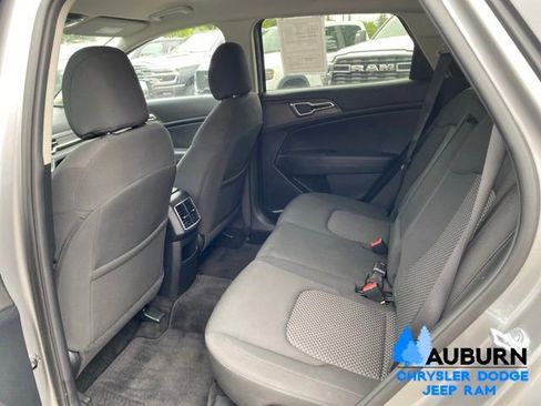 Used 2023 Kia Sportage LX FWD image 23
