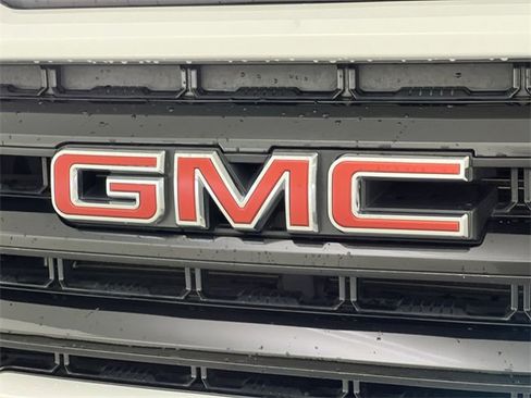 Used 2021 GMC Sierra 1500 Elevation w/ Preferred Package image 31