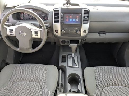 Used 2019 Nissan Frontier SV image 15
