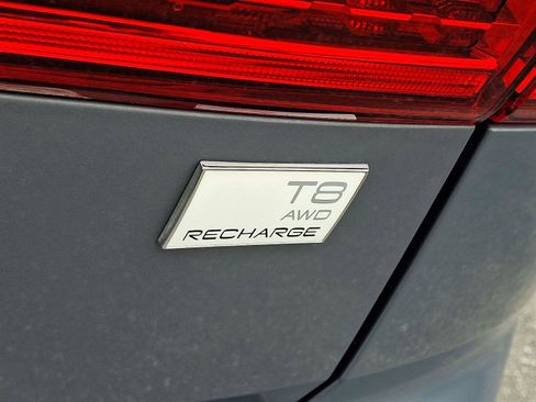 Certified 2023 Volvo XC60 T8 Ultimate w/ Climate Package AWD/4WD image 30