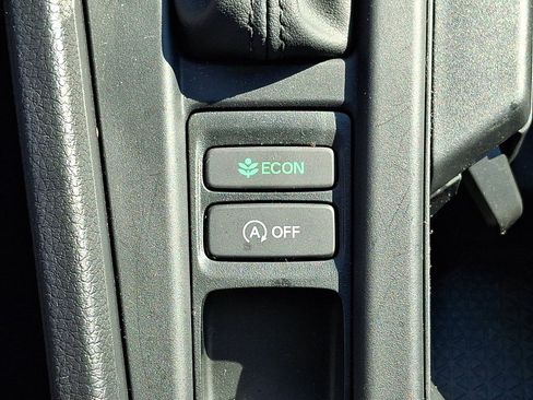 Used 2025 Honda Accord SE image 26