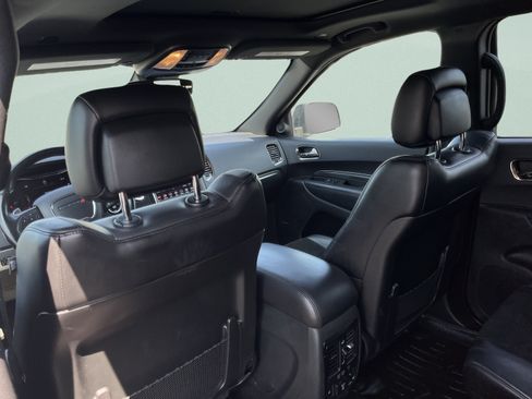 Used 2019 Dodge Durango R/T w/ Technology Group AWD/4WD image 25