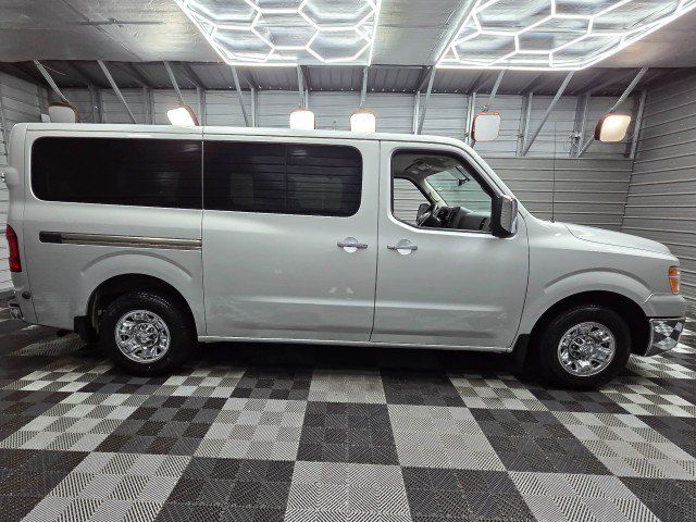 Used 2017 Nissan NV 3500 SL RWD image 10