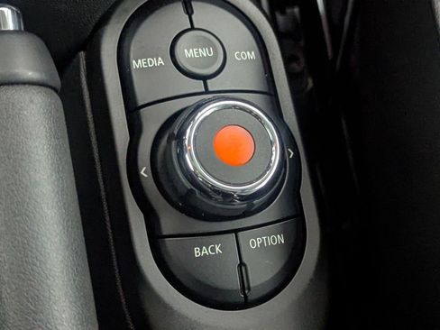 Used 2020 MINI Cooper S image 15