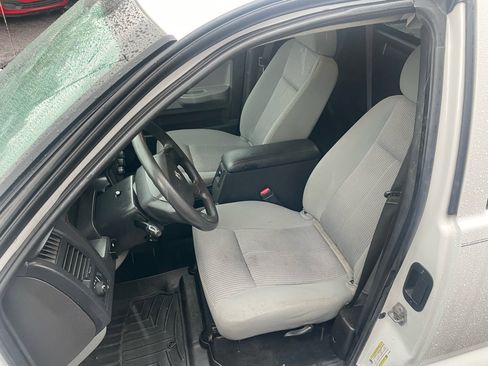 Used 2011 Dodge Dakota ST image 21