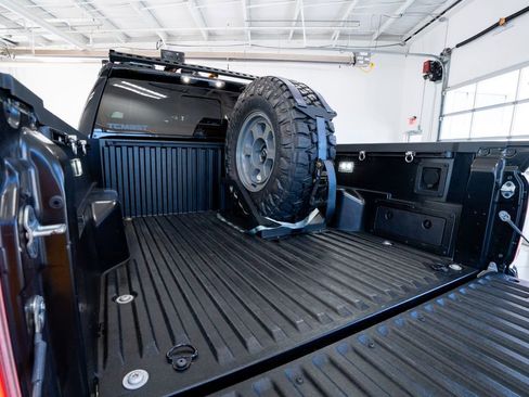 Used 2024 Toyota Tacoma TRD Off-Road image 60