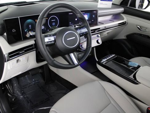 Certified 2025 Hyundai Tucson Limited image 19