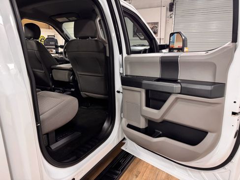 Used 2017 Ford F250 XLT w/ FX4 Off-Road Package image 17