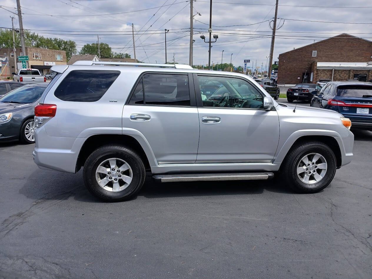 Used 2012 Toyota 4Runner SR5 w/ Premium Pkg AWD/4WD image 2
