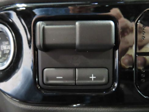 Used 2024 Chevrolet Silverado 1500 RST AWD/4WD image 63