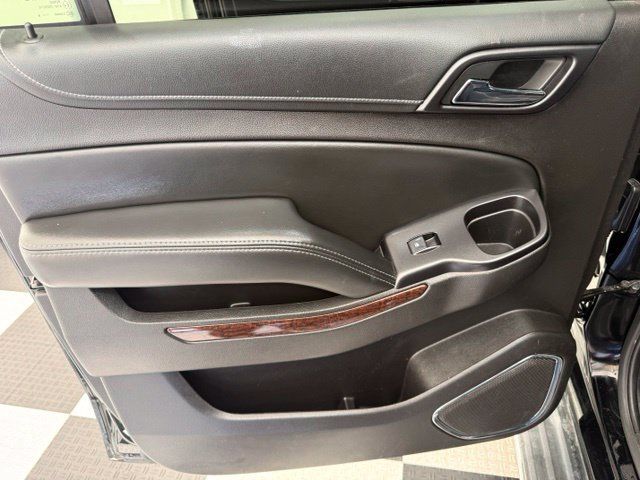 Used 2016 GMC Yukon XL SLT w/ Open Road Package AWD/4WD image 23