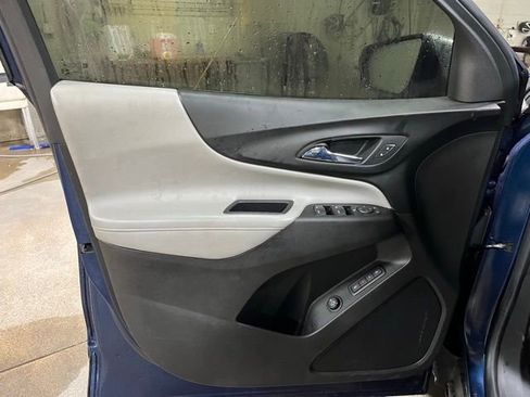 Used 2020 Chevrolet Equinox Premier image 13