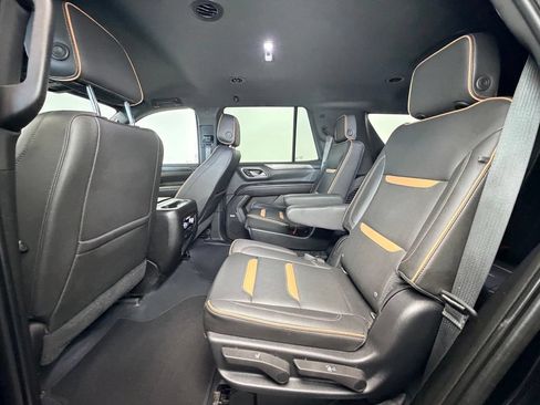 Used 2021 GMC Yukon AT4 w/ Technology Package AWD/4WD image 4