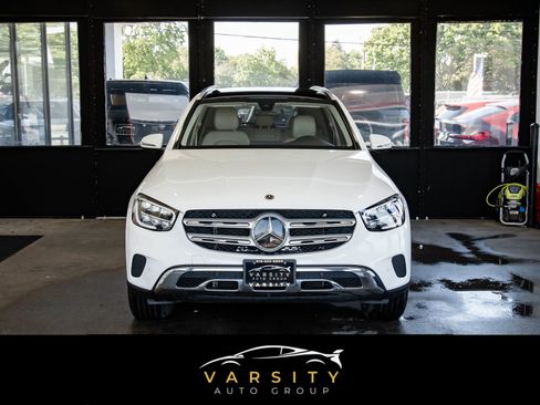 Used 2021 Mercedes-Benz GLC 300 4MATIC w/ Premium Package image 2