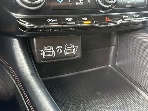 Used 2023 Dodge Durango GT AWD/4WD image 41