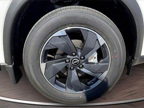 New 2026 Nissan Rogue SV w/ SV Premium Package image 10