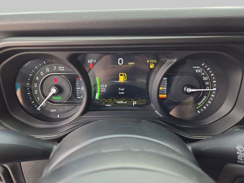Used 2024 Jeep Wrangler Unlimited AWD/4WD image 22
