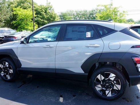 Used 2025 Hyundai Kona SEL image 7