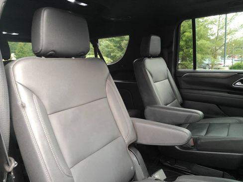 Certified 2023 Chevrolet Suburban Z71 w/ Luxury Package AWD/4WD image 22