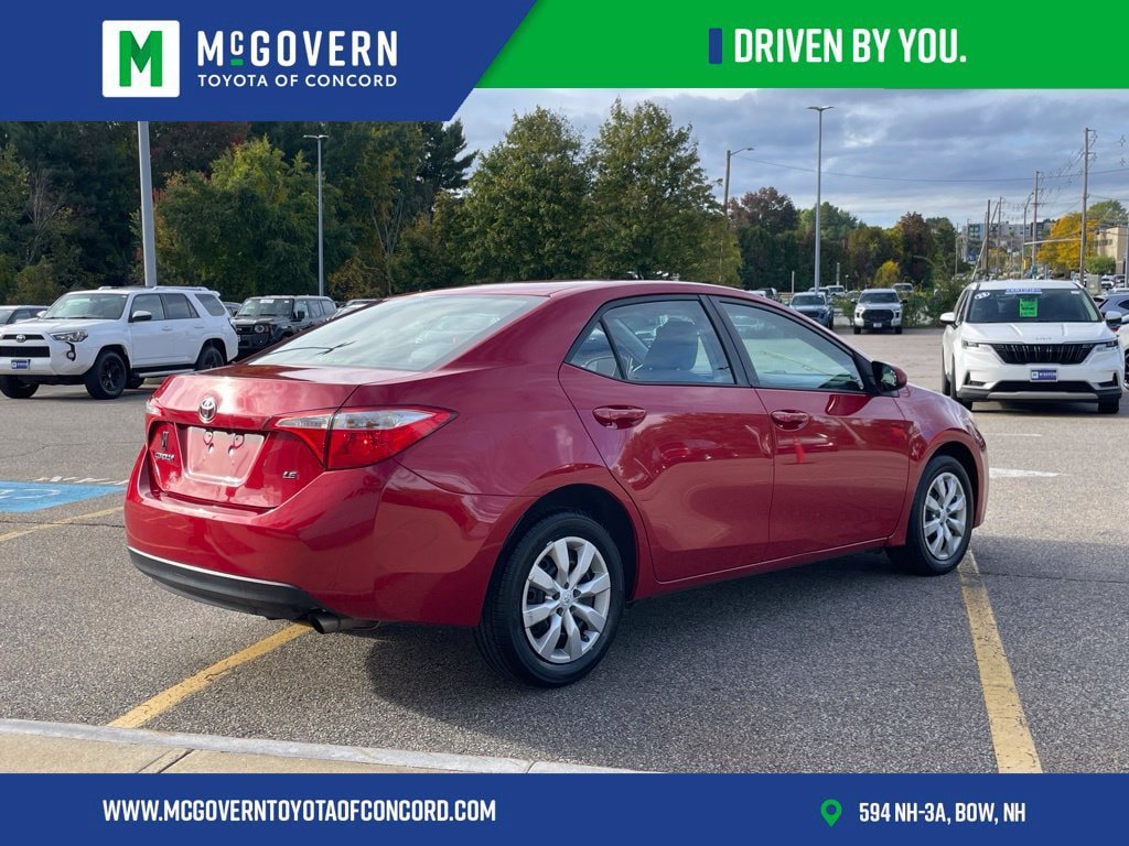 Used 2015 Toyota Corolla LE FWD image 5