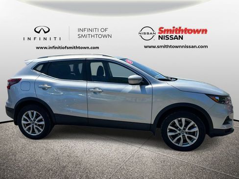 Used 2020 Nissan Rogue Sport SV AWD/4WD image 4
