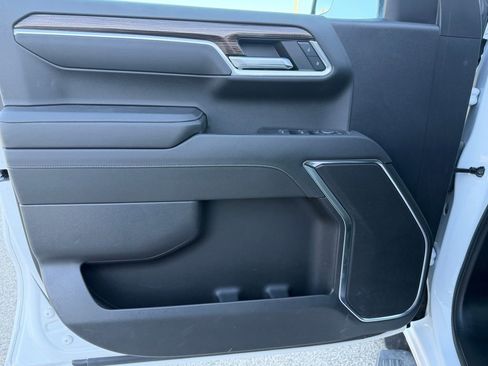 Used 2022 Chevrolet Silverado 1500 LT image 17