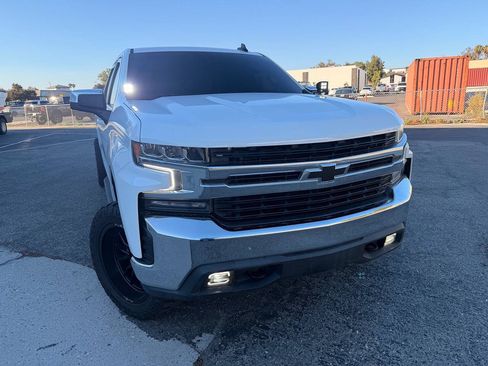 Used 2021 Chevrolet Silverado 1500 LT AWD/4WD image 4