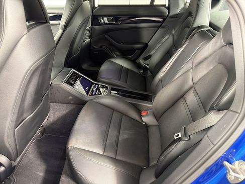 Certified 2019 Porsche Panamera image 23