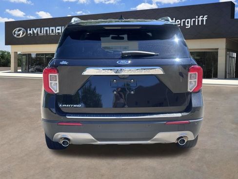 Used 2022 Ford Explorer Limited w/ Equipment Group 301A RWD image 13