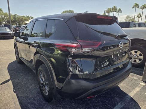 Used 2021 Nissan Rogue S FWD image 4