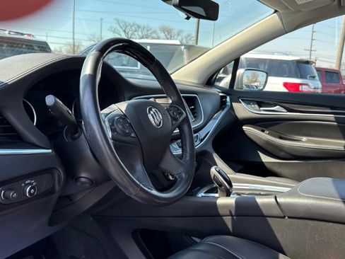 Used 2019 Buick Enclave Avenir w/ Avenir Technology Package image 17