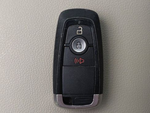Used 2020 Ford EcoSport Titanium w/ Interior Protection Package FWD image 32
