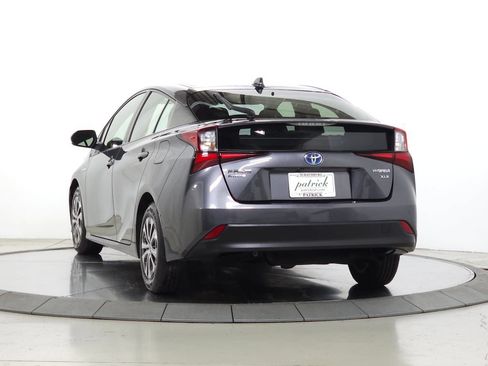 Used 2022 Toyota Prius XLE AWD/4WD image 5