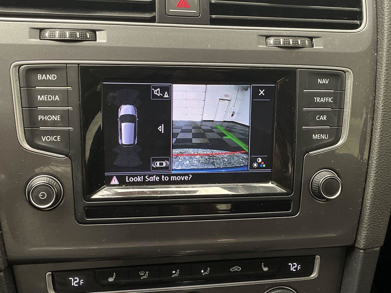 Used 2015 Volkswagen e-Golf Limited Edition FWD image 20