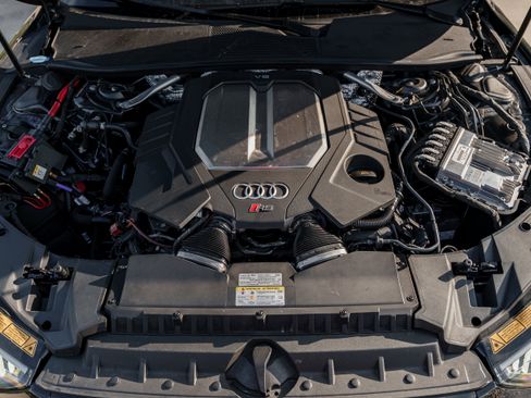 Used 2022 Audi RS 7 Sportback w/ Black Optic Package image 33