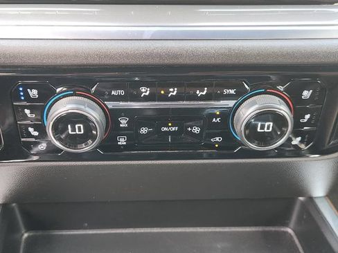 Used 2024 Chevrolet Silverado 1500 High Country AWD/4WD image 21