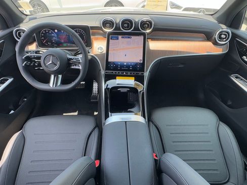 New 2025 Mercedes-Benz GLC 350e GLC 350e image 29