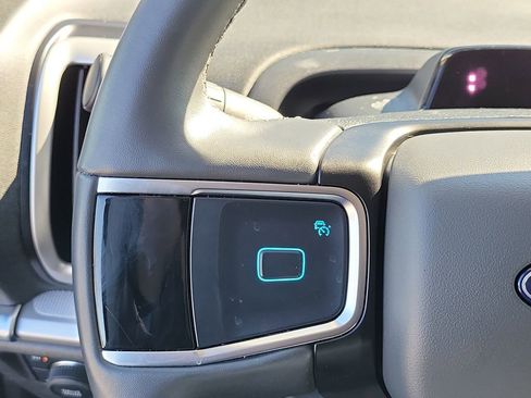 Used 2025 Ford Expedition Active image 19