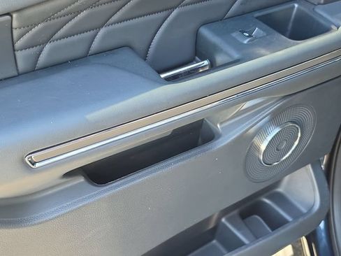 Used 2024 Ford Expedition Max Platinum RWD image 11