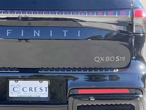 New 2026 INFINITI QX80 4WD w/ Sport Exterior Package image 5