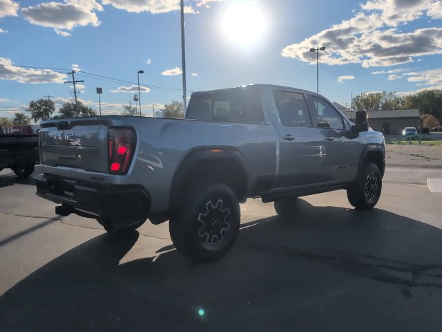 Used 2024 GMC Sierra 2500 AT4X AWD/4WD image 9