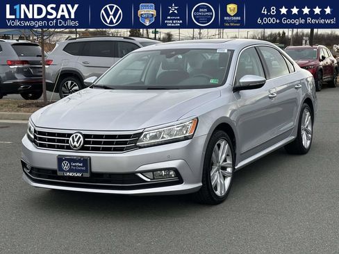 Used 2018 Volkswagen Passat 2.0T SEL Premium image 3