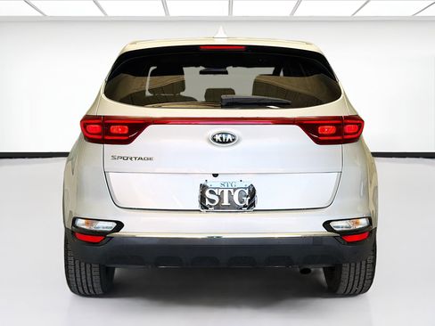 Used 2021 Kia Sportage LX image 5