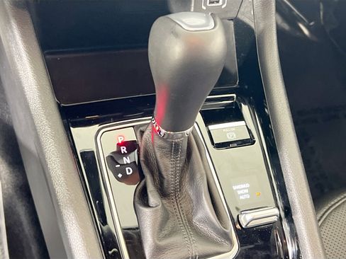 Used 2024 Jeep Compass Limited w/ Elite Group image 17