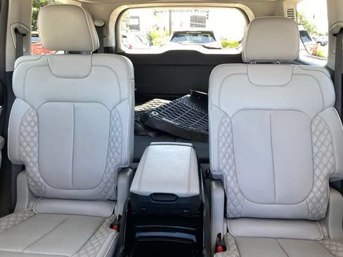 Used 2021 Jeep Grand Cherokee L Summit w/ Luxury Tech Group V AWD/4WD image 11