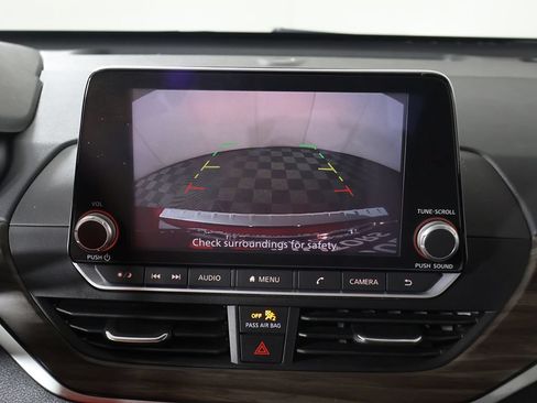 Used 2023 Nissan Altima 2.5 SV FWD image 39