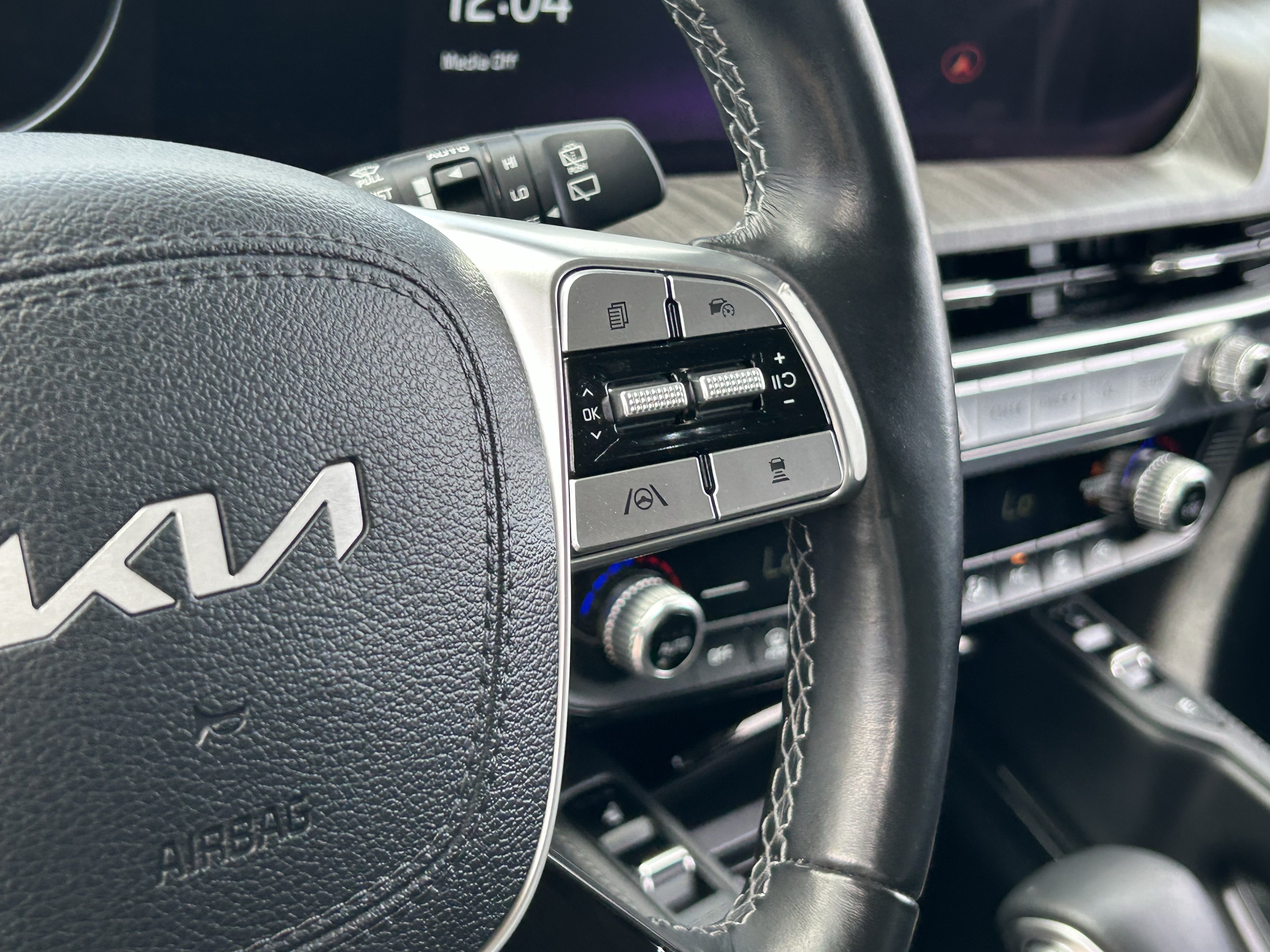 Certified 2023 Kia Telluride SX Prestige AWD/4WD image 25