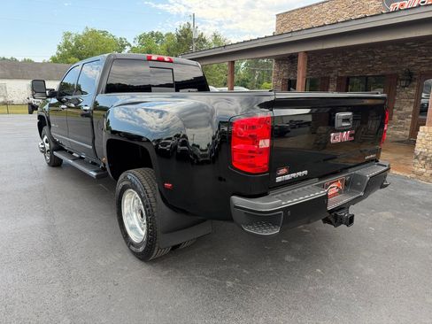 Used 2017 GMC Sierra 3500 Denali w/ Duramax Plus Package AWD/4WD image 6